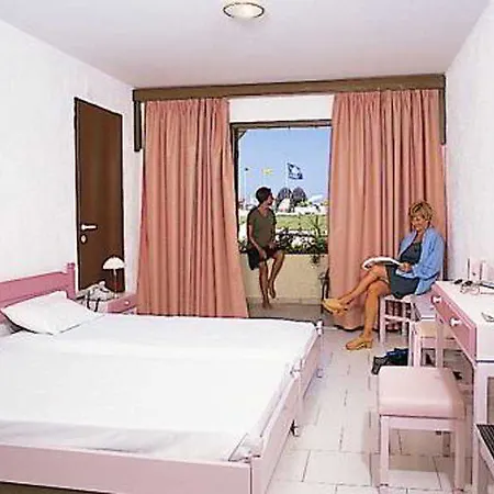 Carolina Mare Hotell Malia