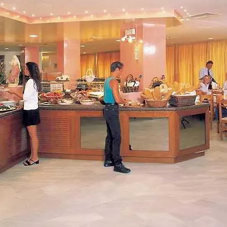 Carolina Mare 4* Malia